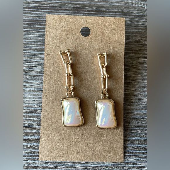 Anthropologie Jewelry - Vintage style drop earrings A49